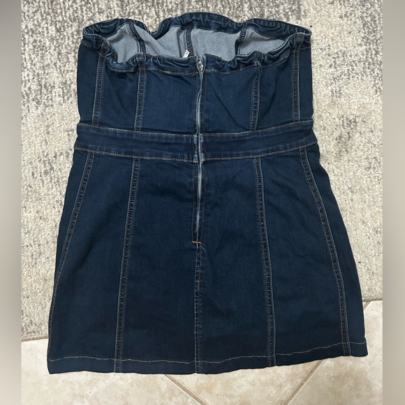 Free People Jean Denim Dress M with cut out - Picture 3 of 4
